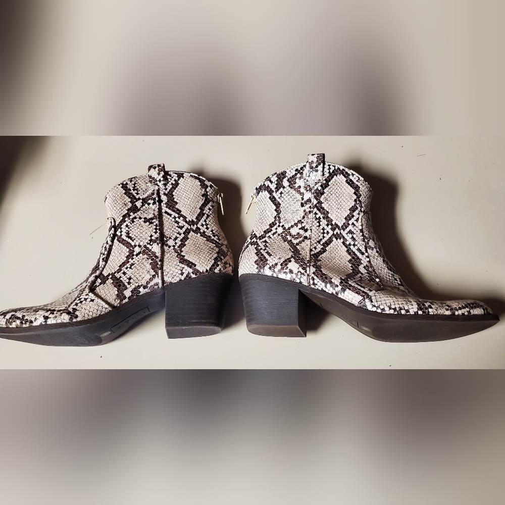 STYLE & CO Western Bootie 7.5m